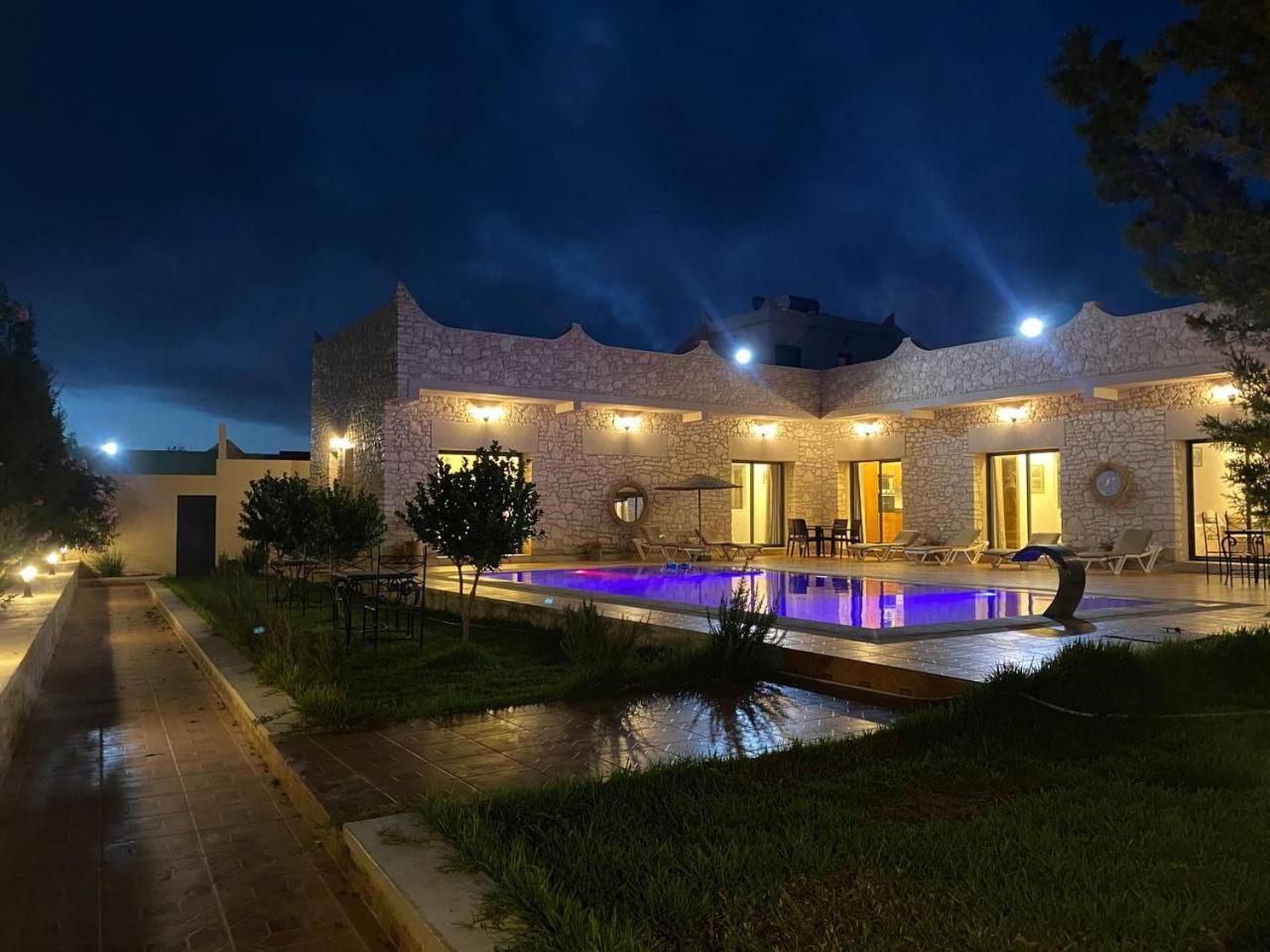 אסאוירה Villa Laarich מראה חיצוני תמונה