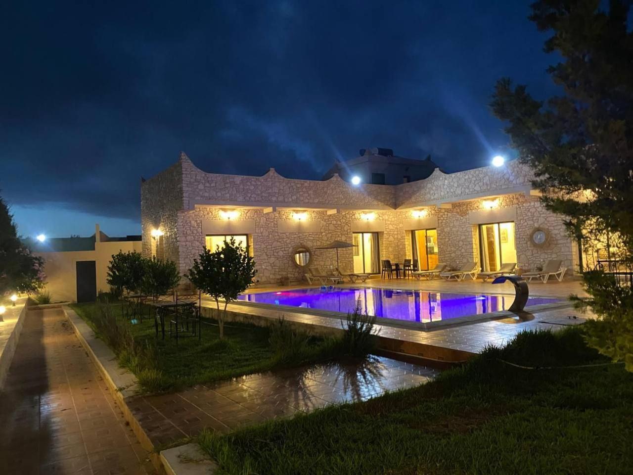 אסאוירה Villa Laarich מראה חיצוני תמונה