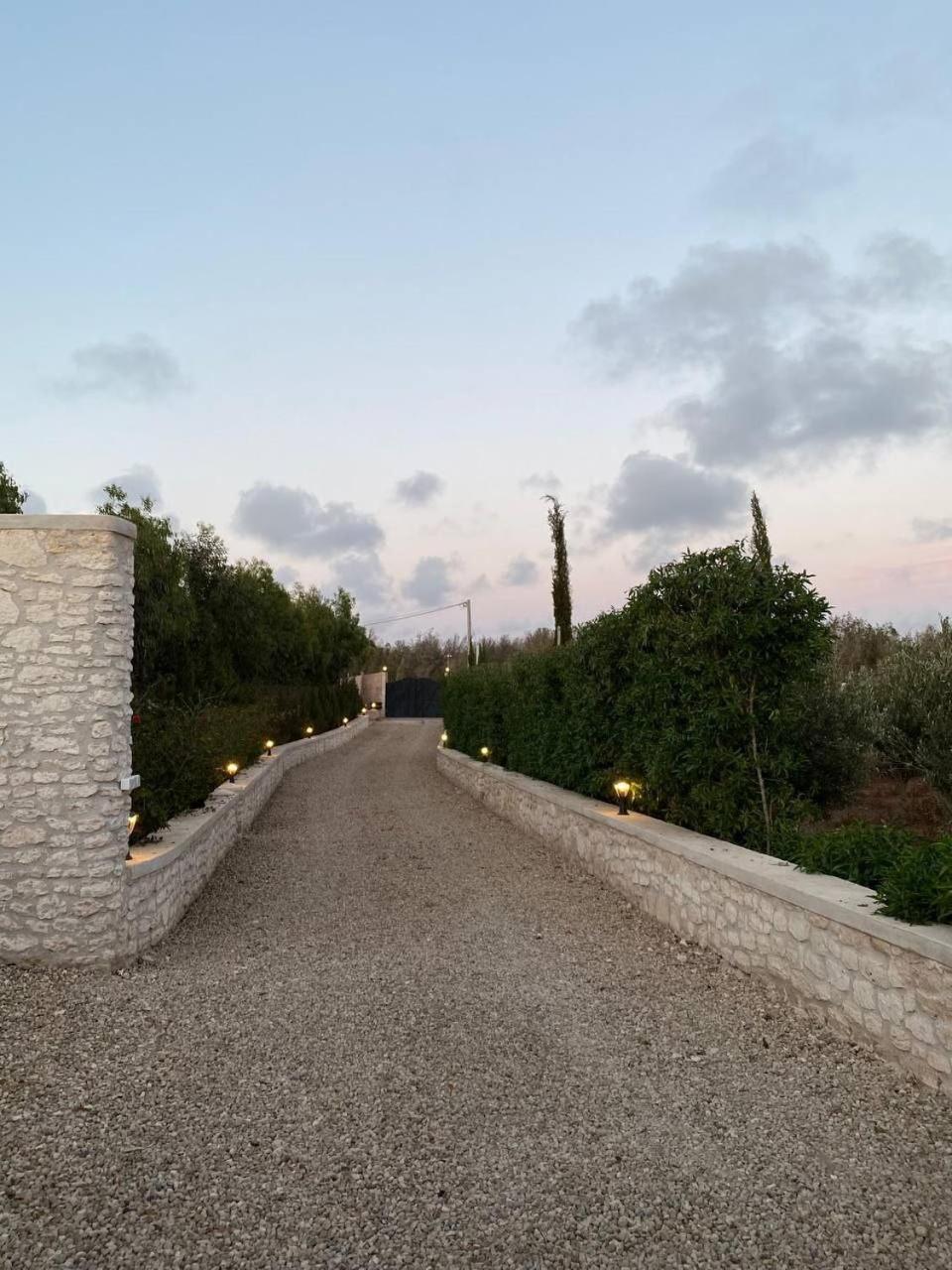 אסאוירה Villa Laarich מראה חיצוני תמונה